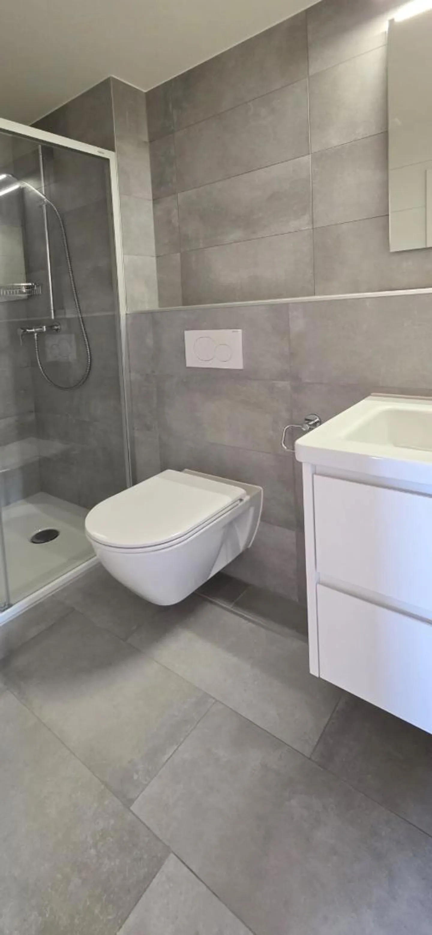 Appartement rénové de 4.5 pièces avec balcon - Photo 11 sur 11