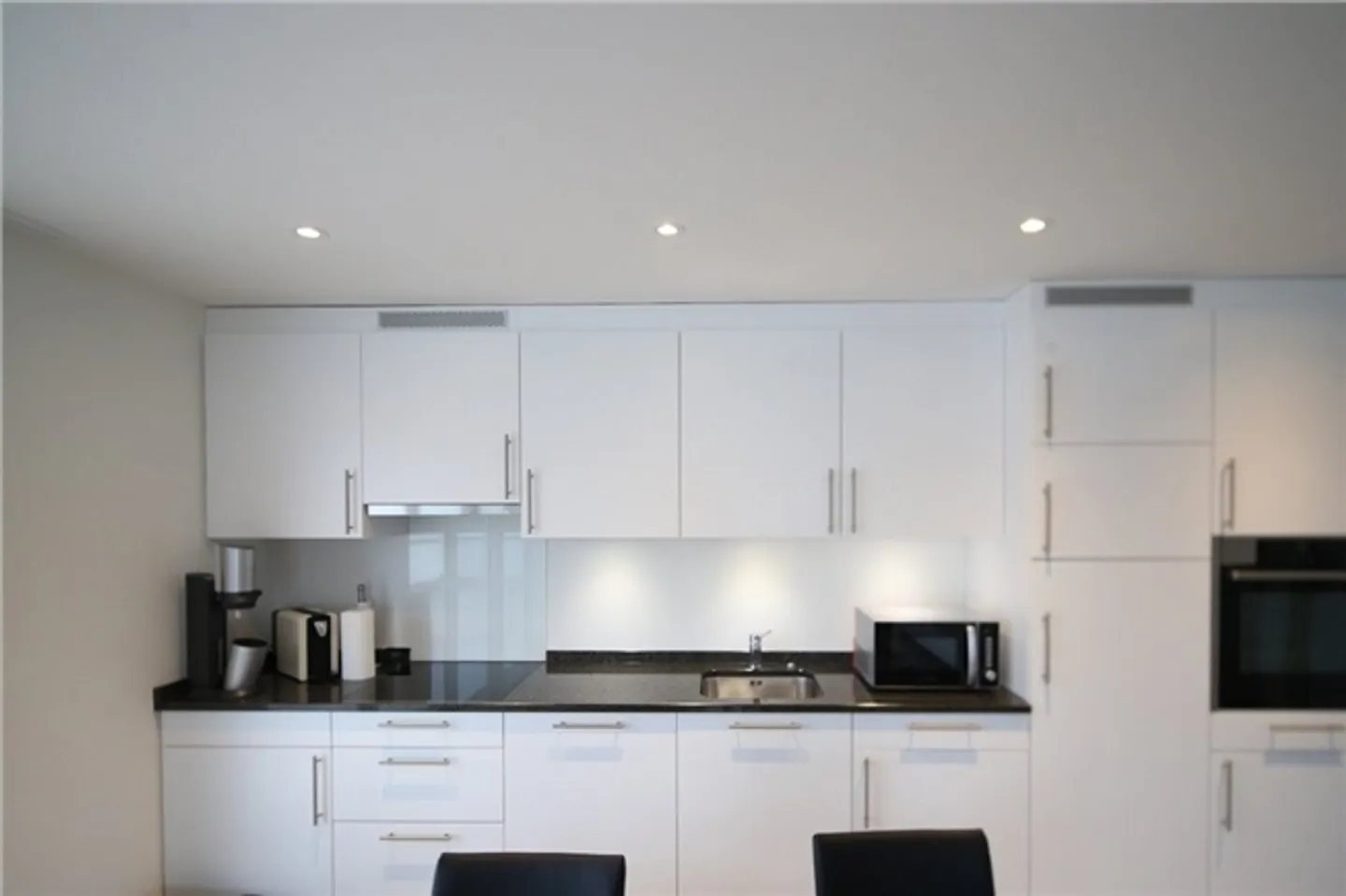 Bright and modern penthouse apartment in the heart of Menziken - Photo 4 of 5