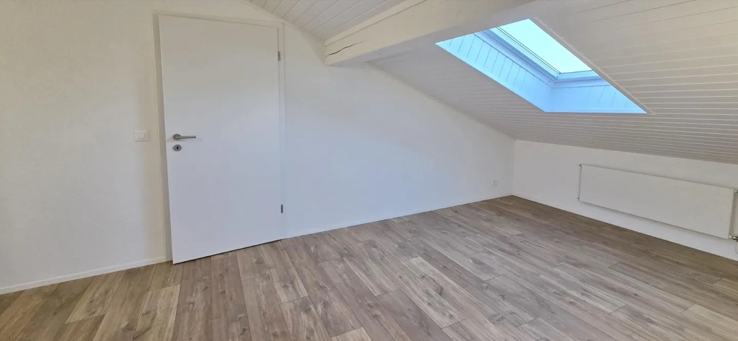 Superbo appartamento luminoso ristrutturato di 2,5 locali a Montet - Foto 5 di 9