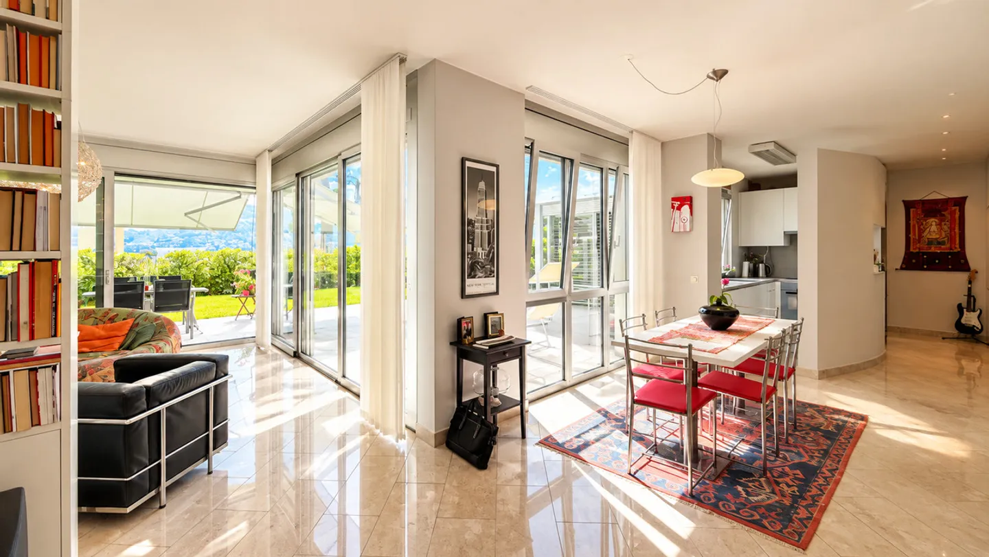 Bright apartment with private garden in a strategic location - Photo 6 of 18
