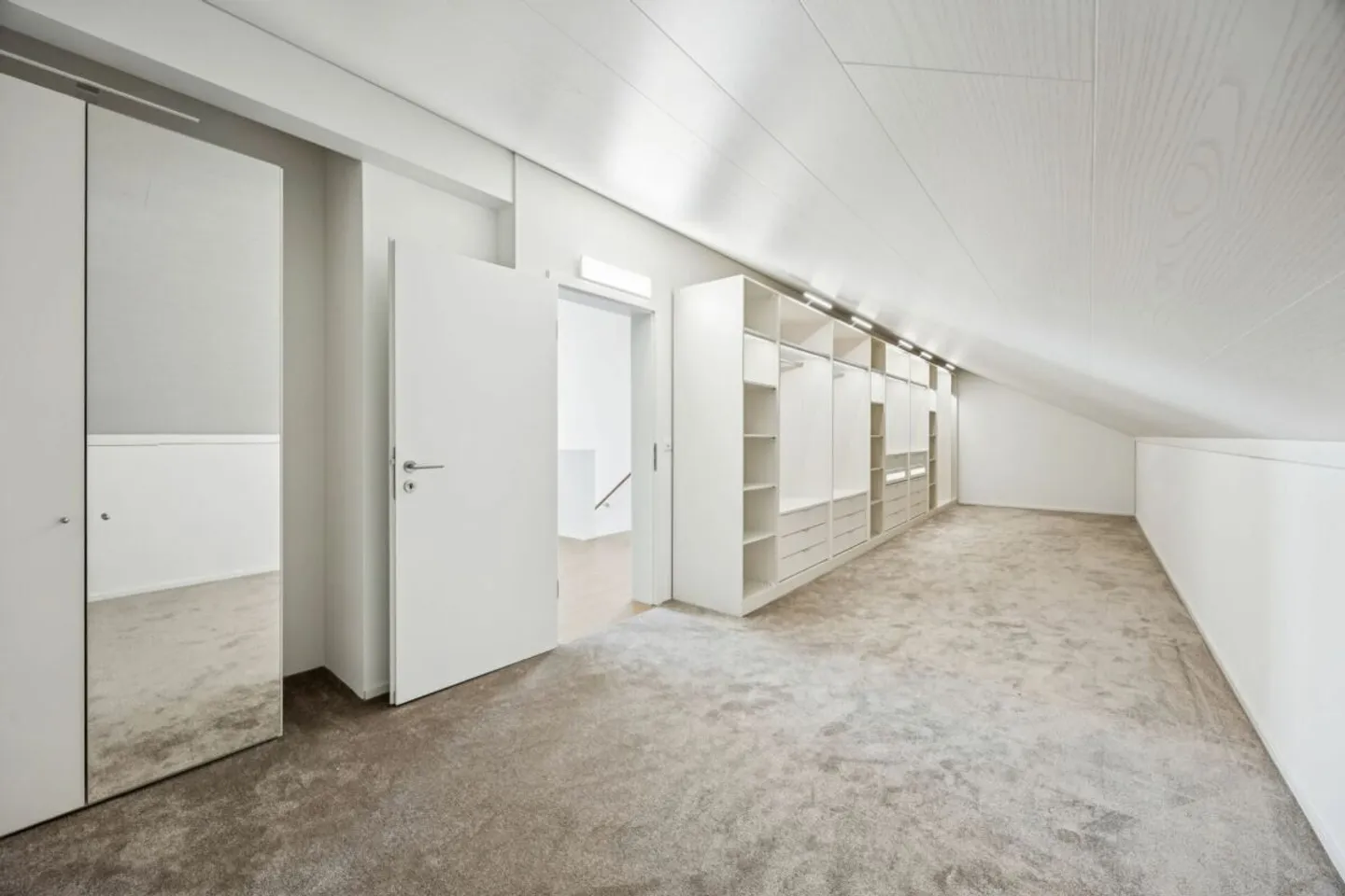 Le panorama rencontre le confort de vie - Penthouse de 6,5 pièces avec vue sur l'Alpstein - Photo 10 sur 14