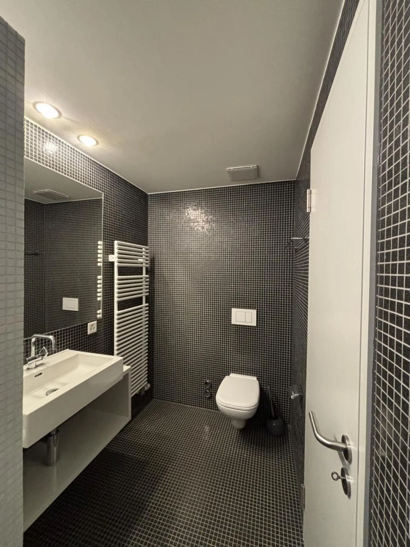 Apartment in downtown Neuchâtel - Photo 8 of 9
