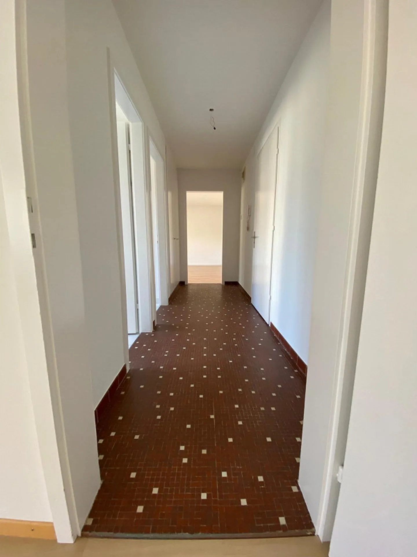 Living in a central location in Oberwinterthur! - Photo 7 of 11