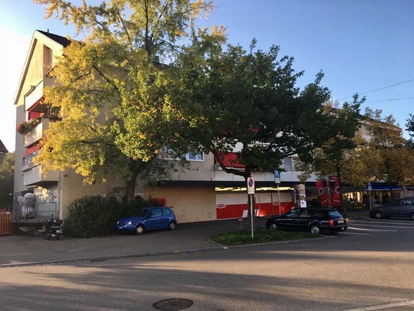 Living in a central location in Oberwinterthur! - Photo 1 of 11