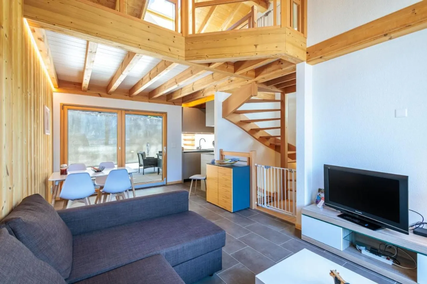 Moderne Triplex Villa in Saillon - Foto 1 von 3