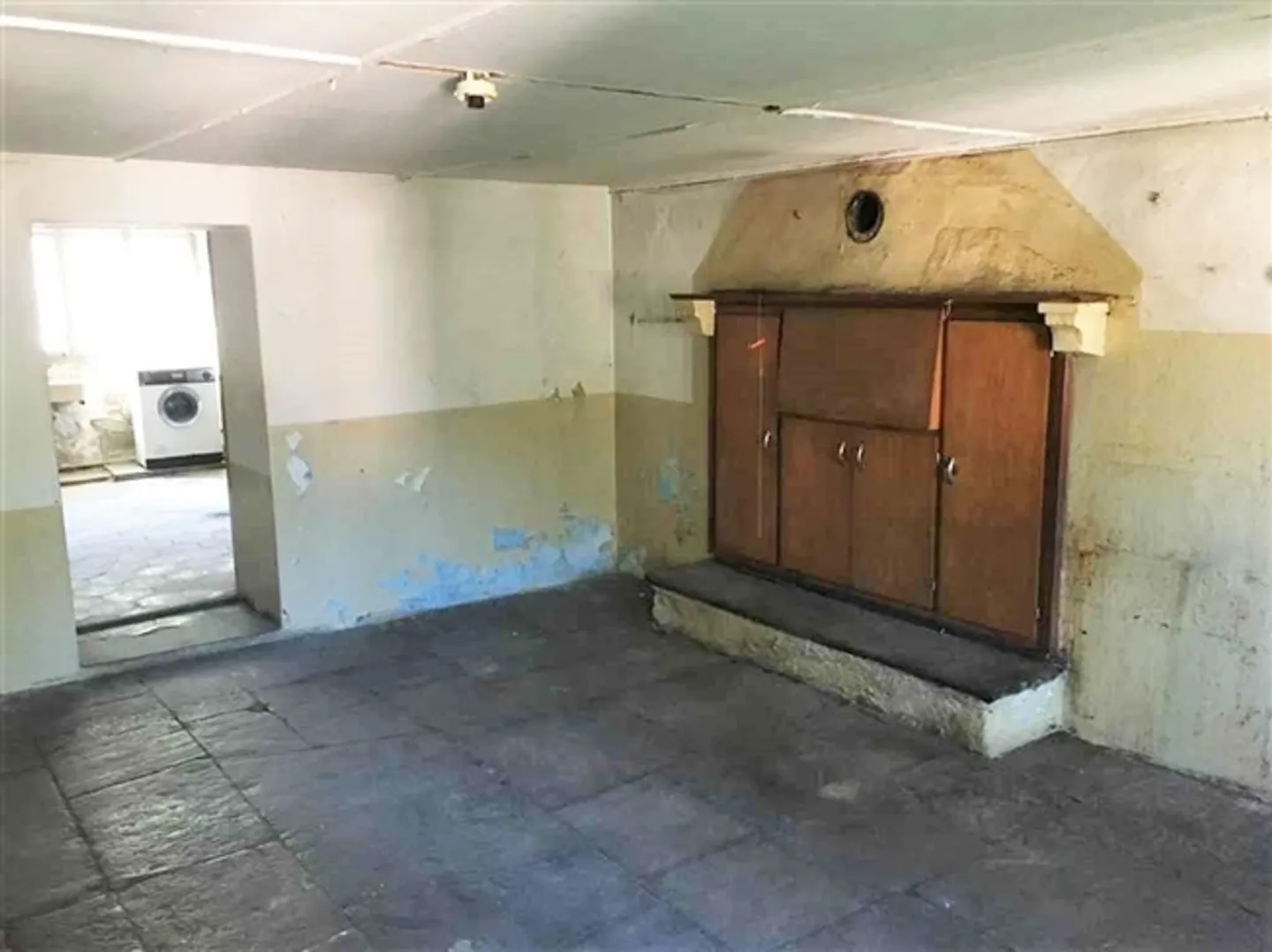 casa grande nel nucleo da ristrutturare con giardino - Foto 5 di 19