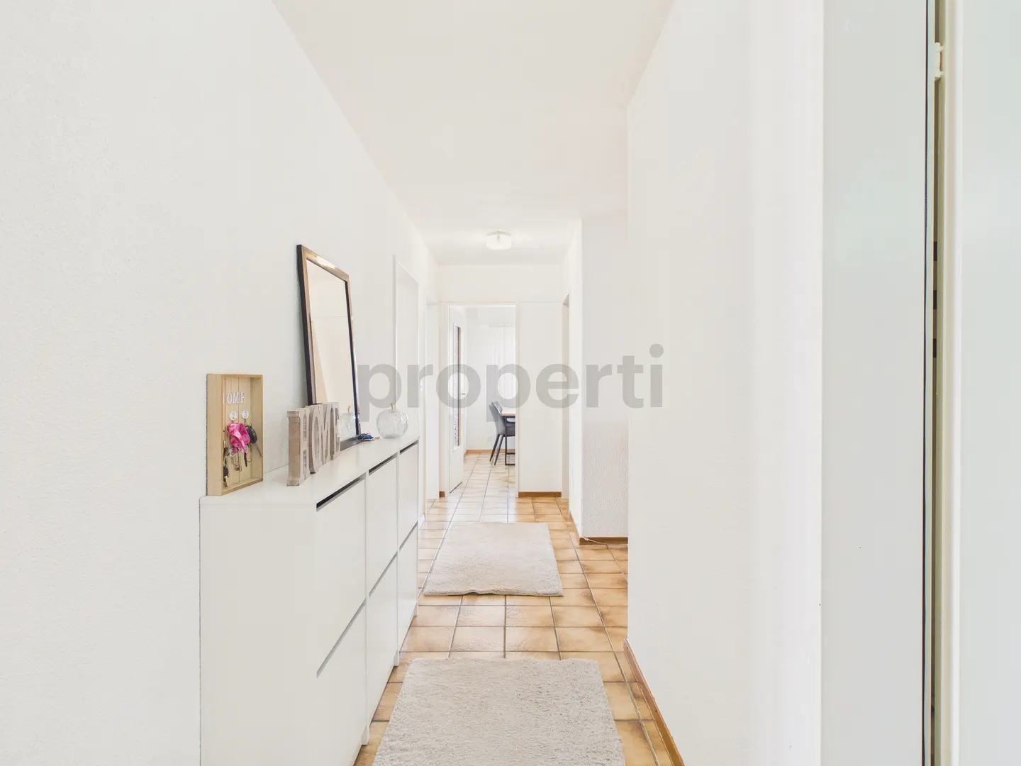 Helle 5.5-Zimmer-Wohnung in Tafers - Foto 9 von 11