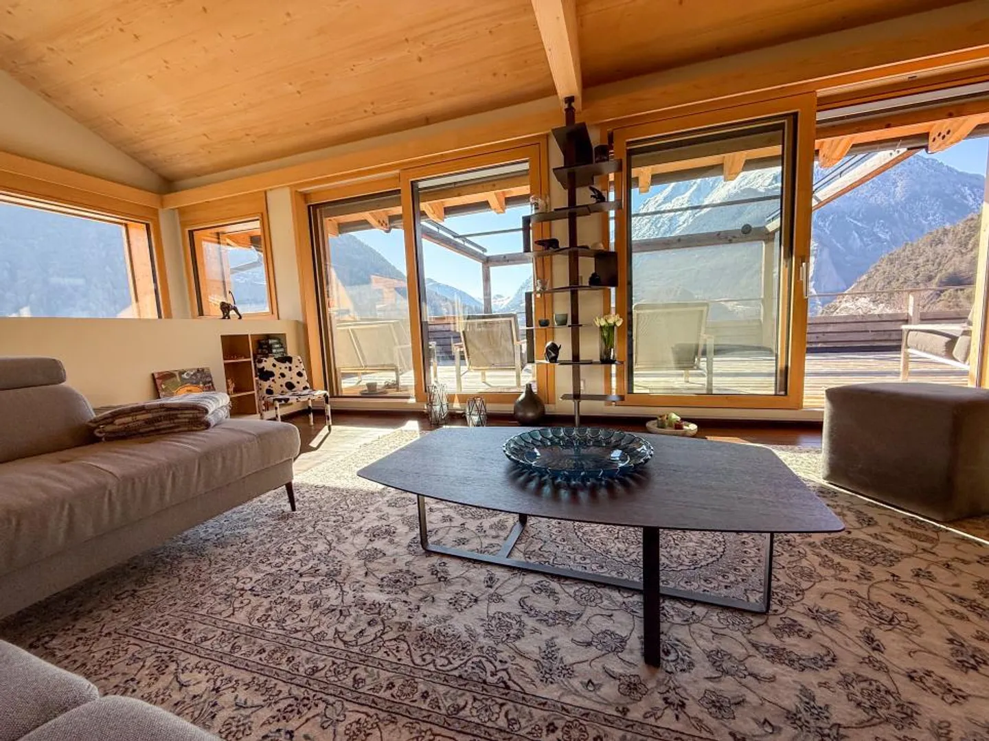 VOLLEGES Villa di Lusso 355m2 con piscina - Foto 2 di 14