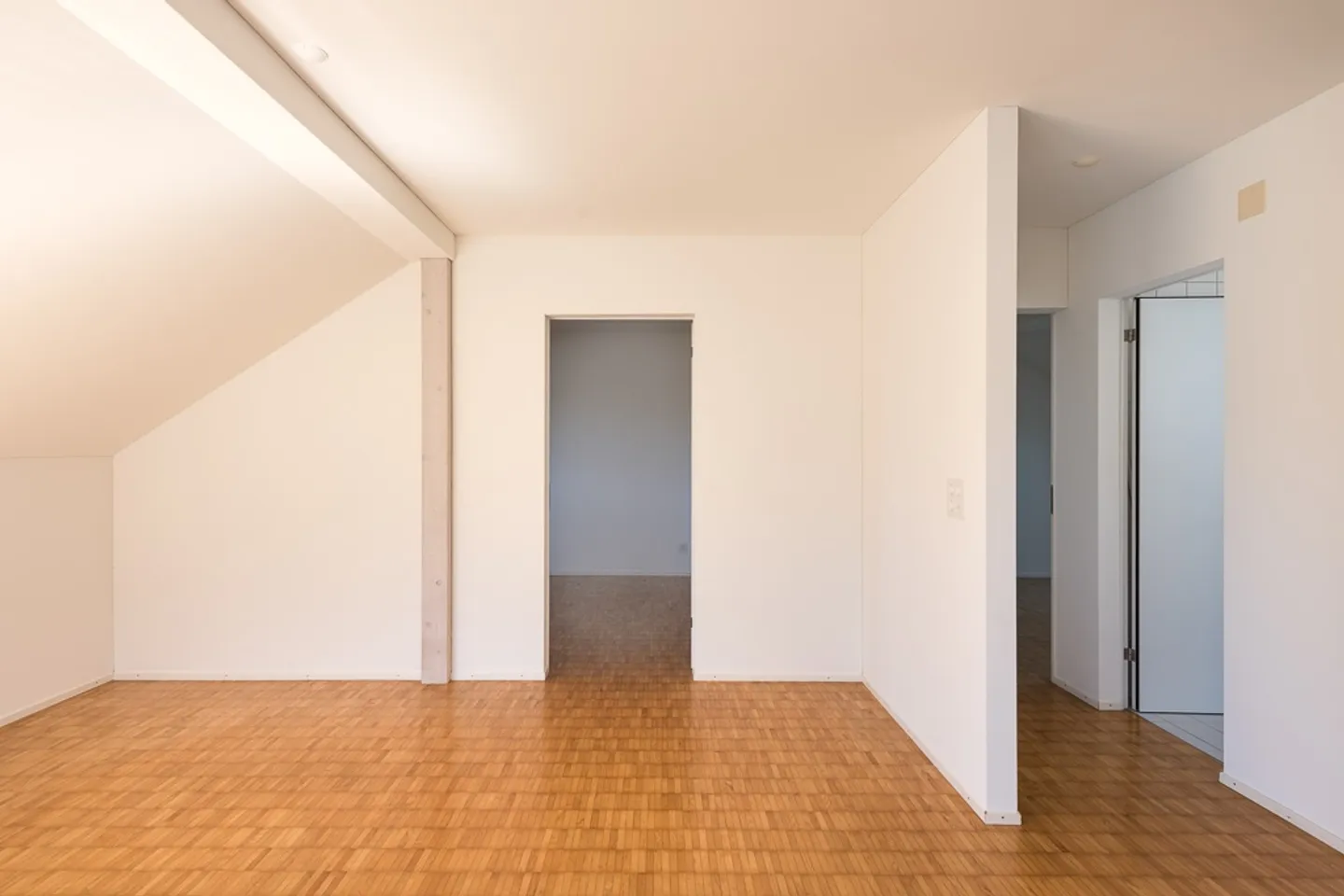 Charmante Wohnung am See - Foto 2 von 8