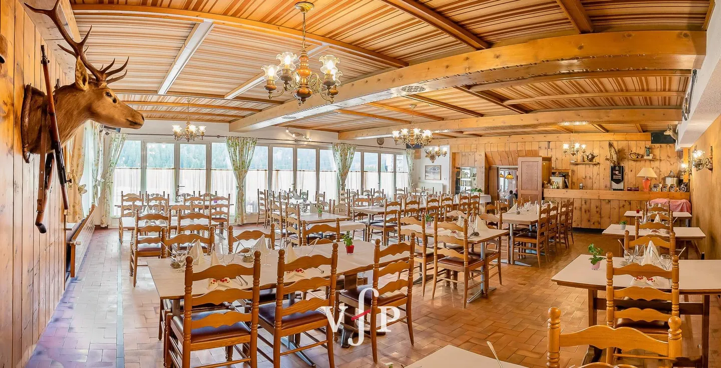 Appartamento in vendita - Foto 2 di 13