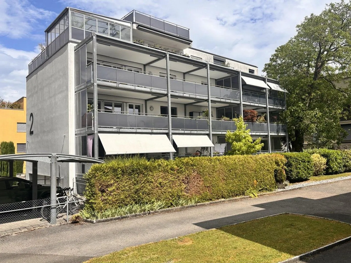 Helle und grosszügige 3.5-Zimmerwohnung an idealer Lage - Foto 2 von 11
