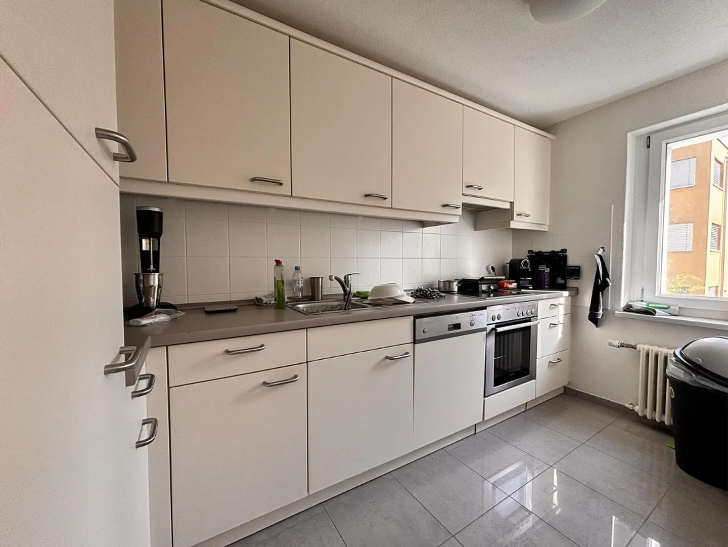 Helle und grosszügige 3.5-Zimmerwohnung an idealer Lage - Foto 6 von 11
