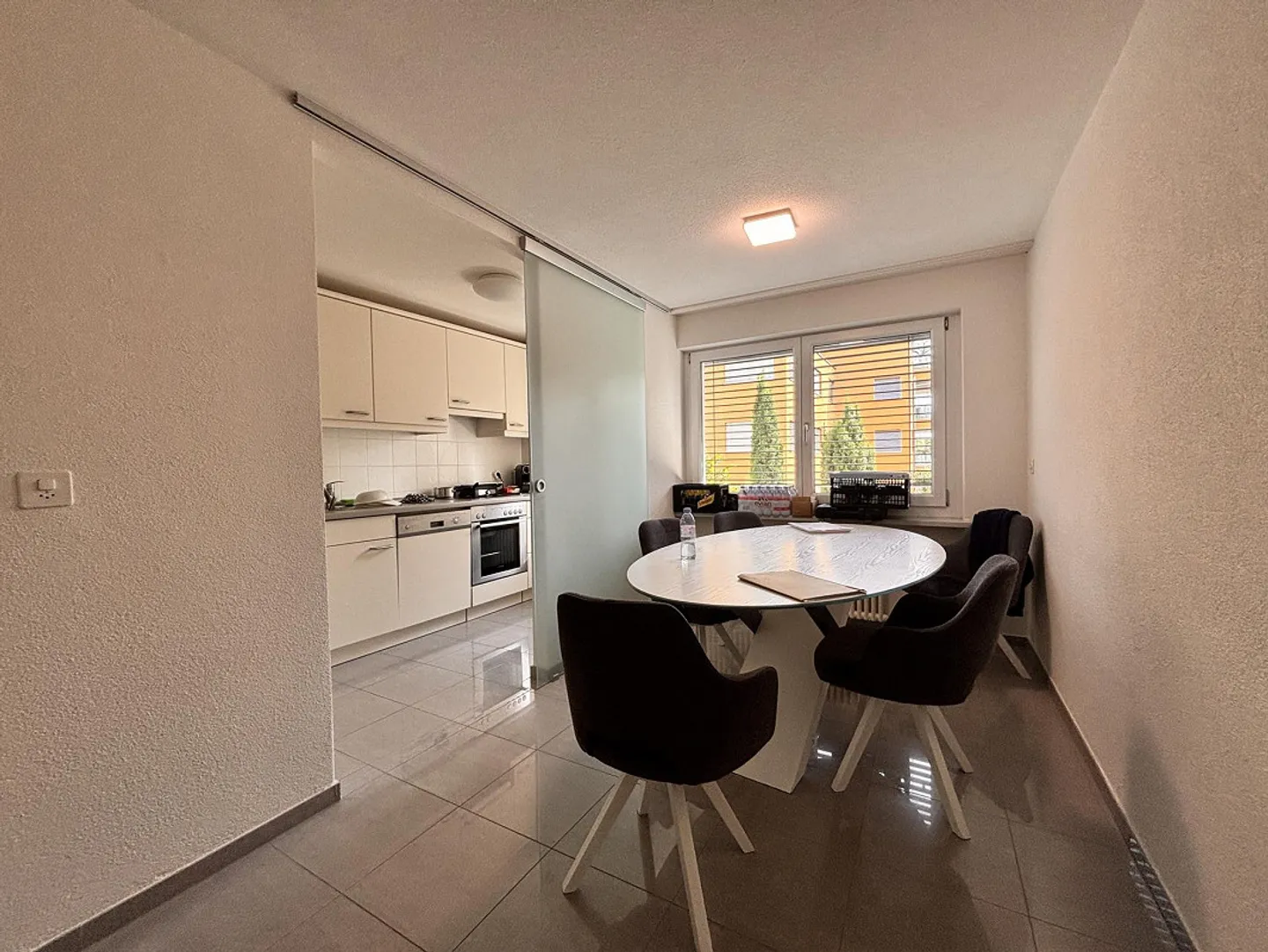 Helle und grosszügige 3.5-Zimmerwohnung an idealer Lage - Foto 7 von 11