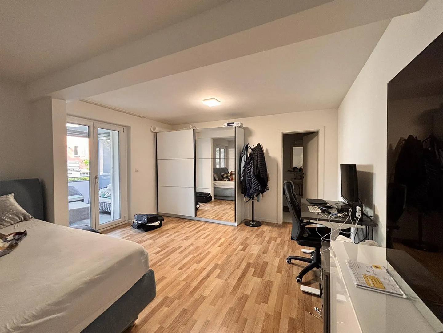 Helle und grosszügige 3.5-Zimmerwohnung an idealer Lage - Foto 8 von 11
