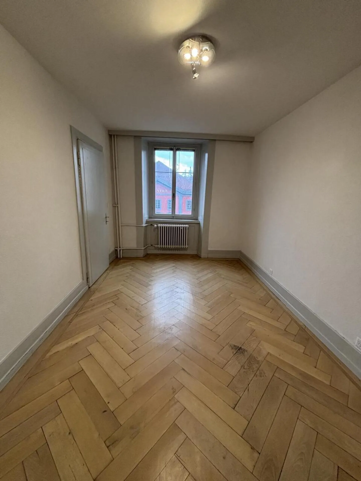 Appartamento luminoso in centro città - Foto 6 di 11