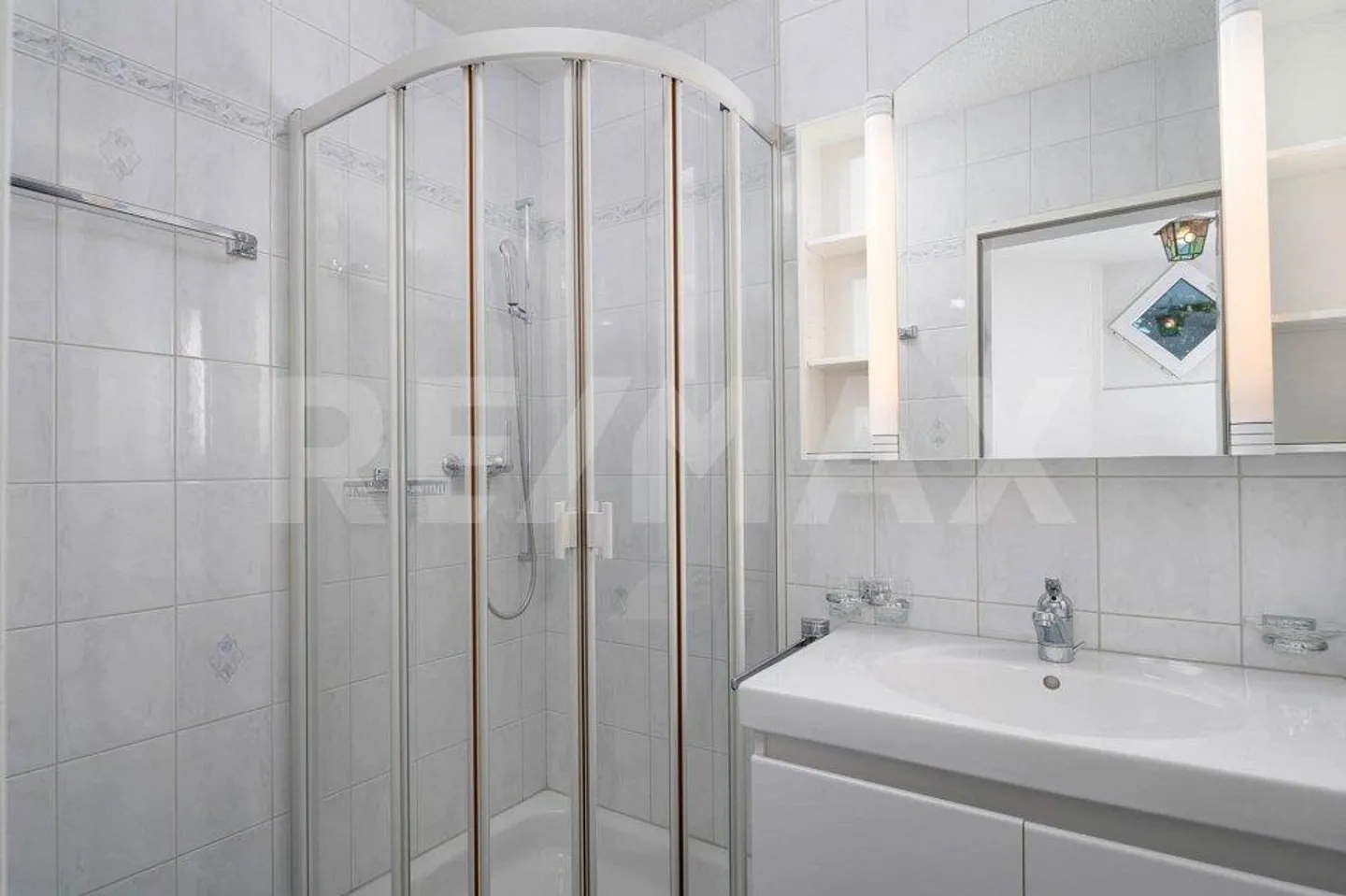 Charmantes Minergie-Duplex mit Seesicht - Foto 10 von 13