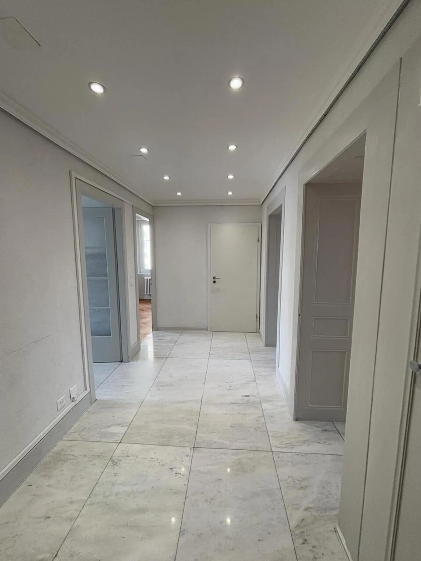 Appartamento luminoso in centro città - Foto 10 di 11