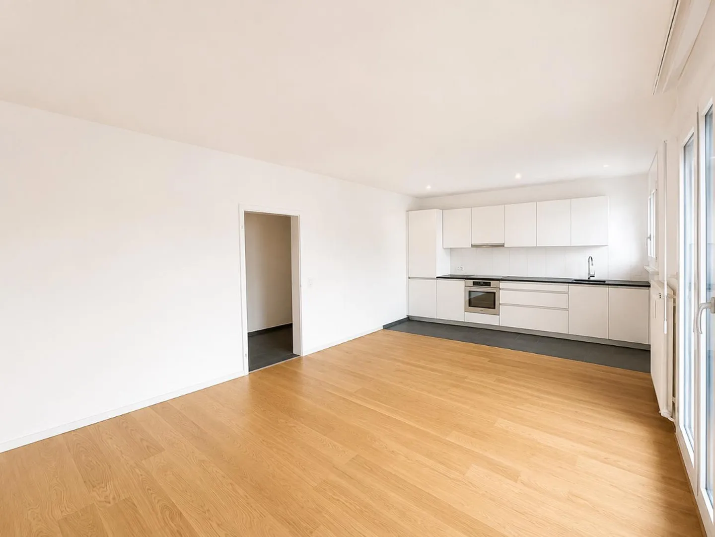 Modernes Studio mit grossem Balkon - Foto 5 von 6