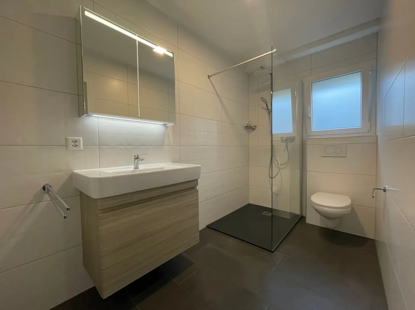 Pretty studio in a recently built building - Photo 4 of 6