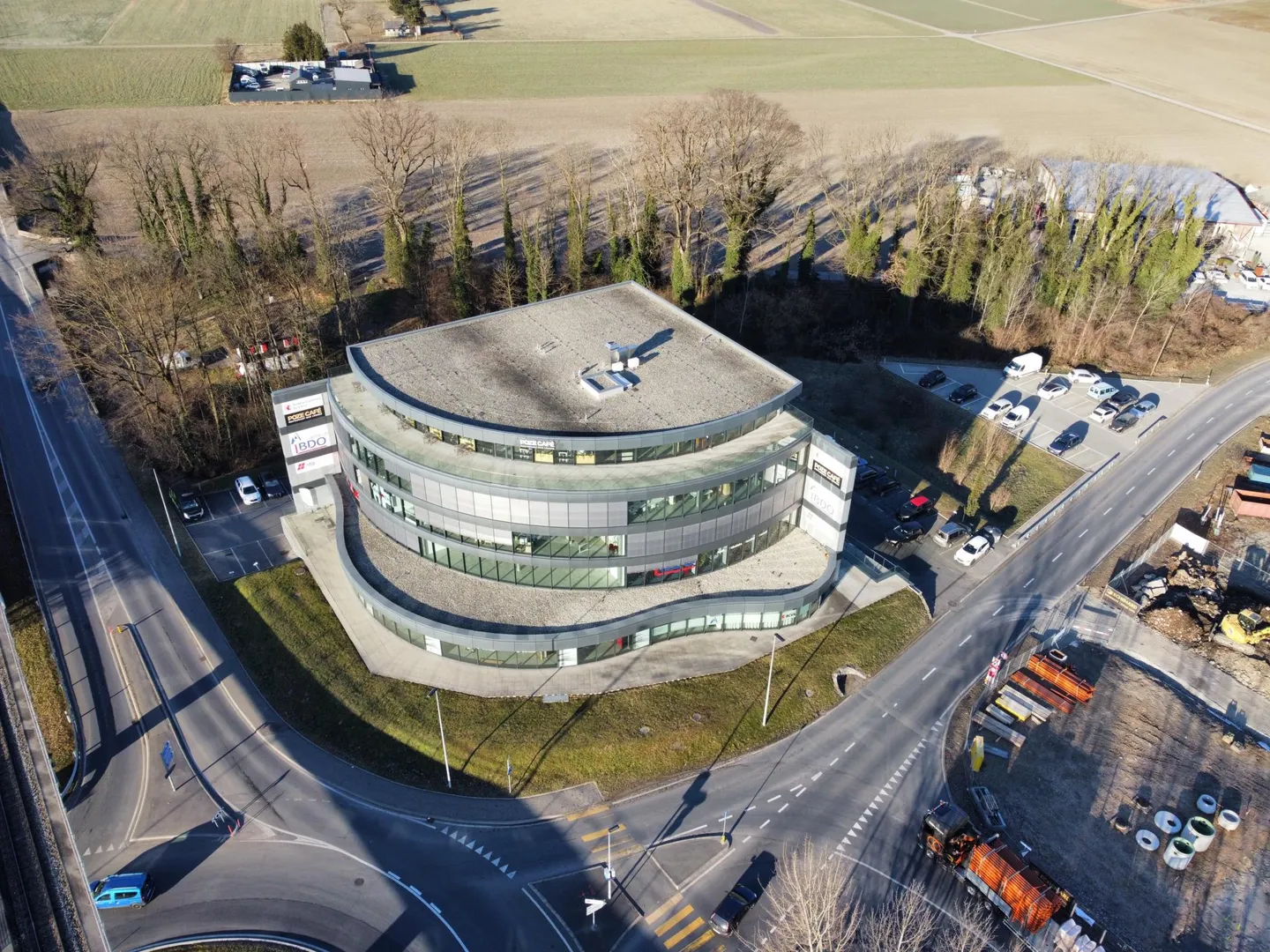 Commercial space of 104 m2 in Monthey - Exceptional visibility - Photo 2 of 6