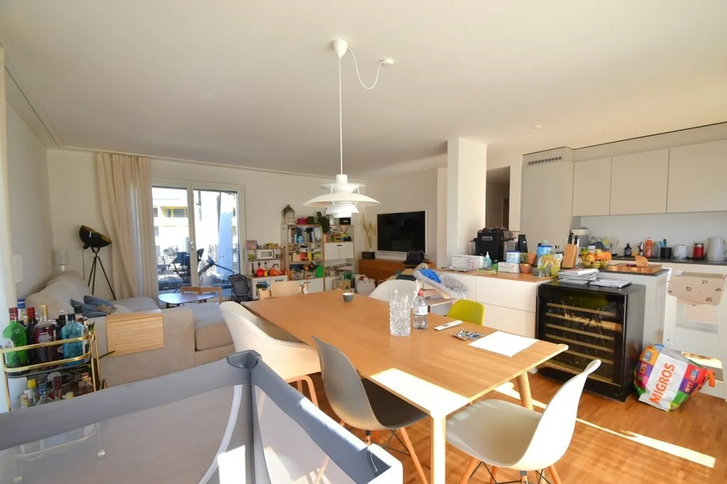 Central, modern, flooded with light - made for you! - Photo 2 of 11