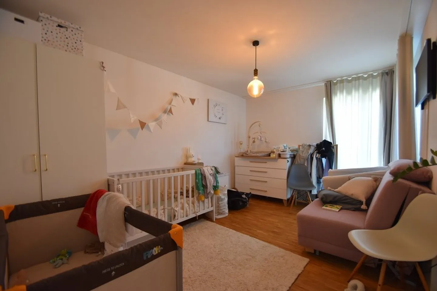 Central, modern, flooded with light - made for you! - Photo 6 of 11