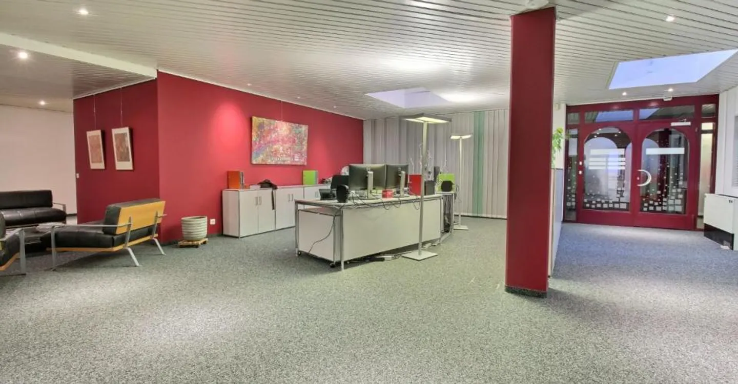 Offices with archives and parking spaces - Photo 6 of 9