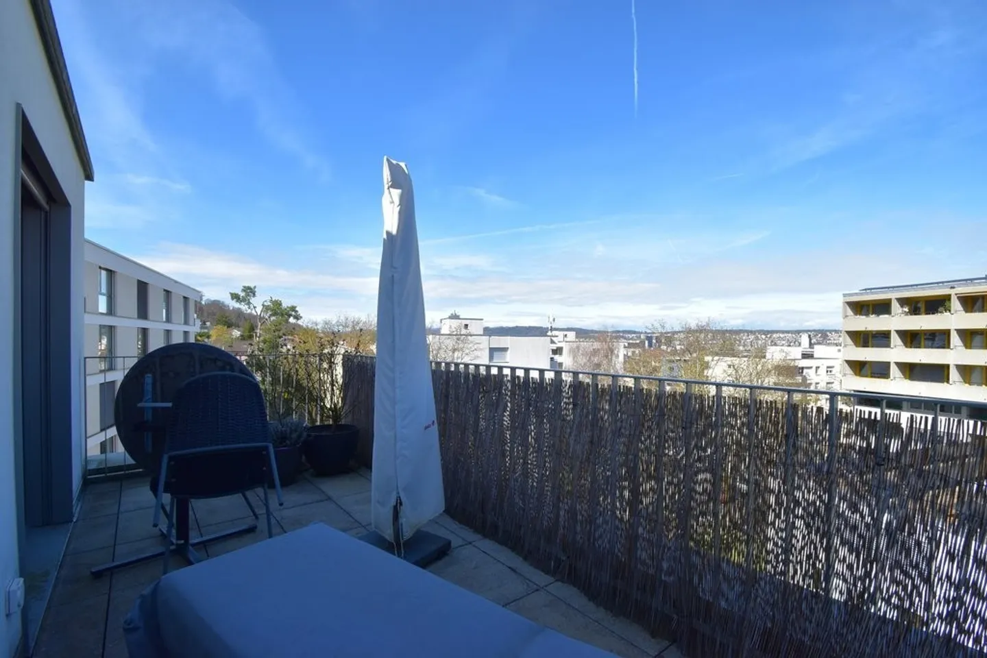 Central, modern, flooded with light - made for you! - Photo 10 of 11