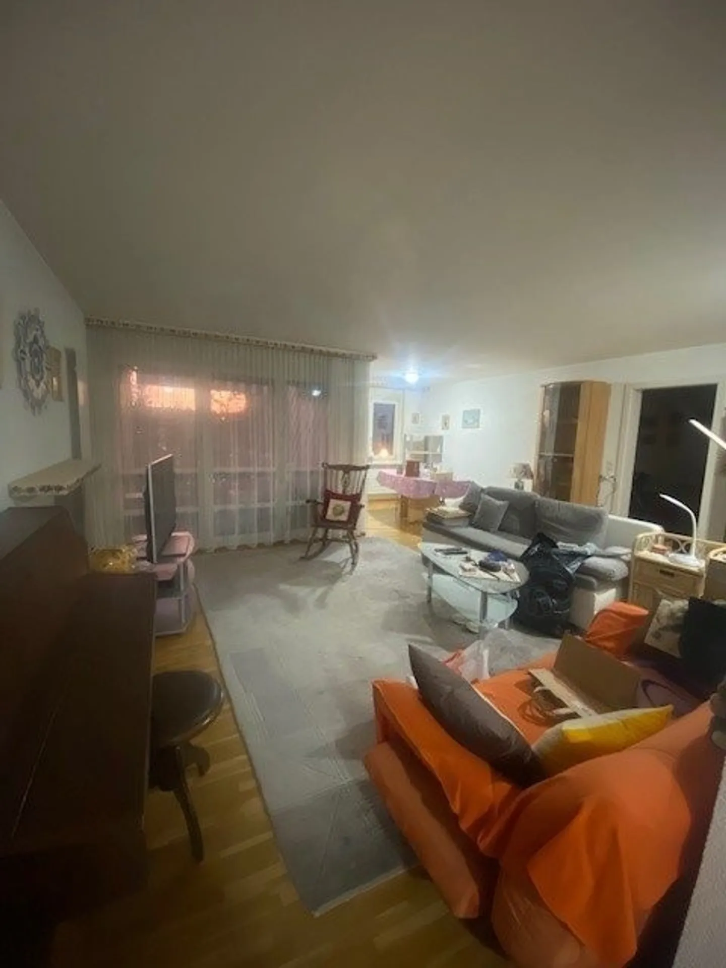 Schöne 2,5 Zimmer in Givisiez! - Foto 3 von 6