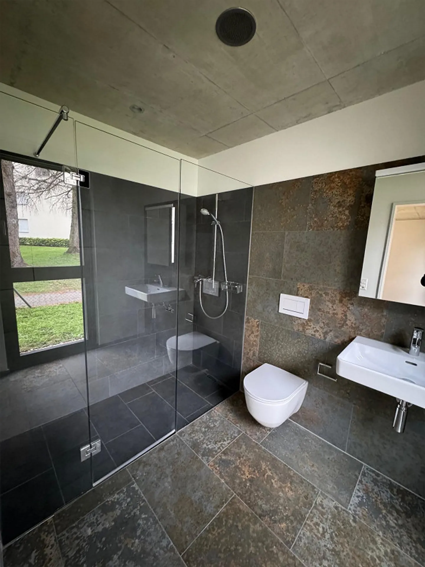 Belle appartement de 3,5 pièces à louer à Oberbüren! - Photo 2 sur 6