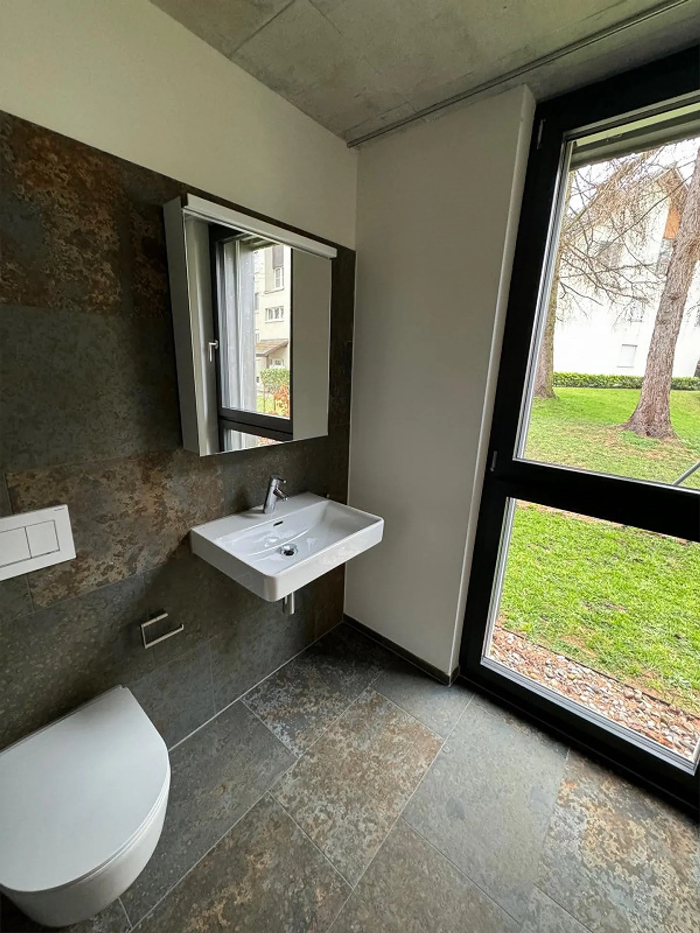Belle appartement de 3,5 pièces à louer à Oberbüren! - Photo 3 sur 6