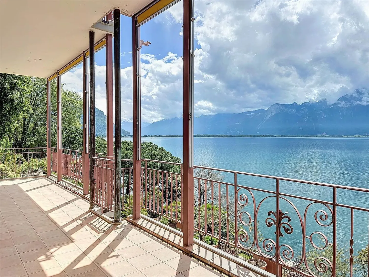 Magnifico appartamento di 5,5 stanze, direttamente sull'acqua! Residenza esclusiva! - Foto 1 di 11