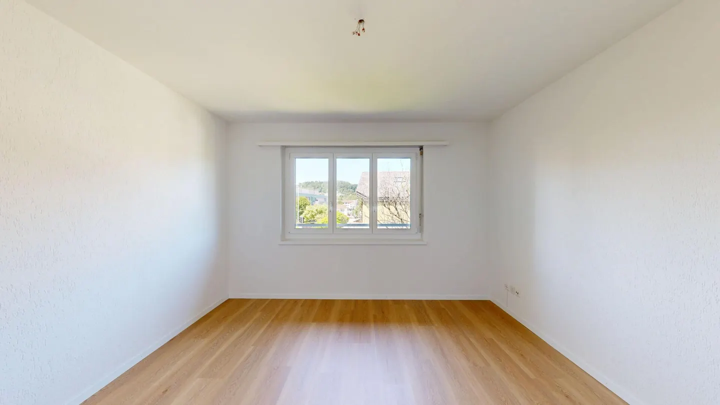 Attractive 3.5-room apartment with sunny balcony - First occupancy after loving overall renovation - Photo 4 of 13