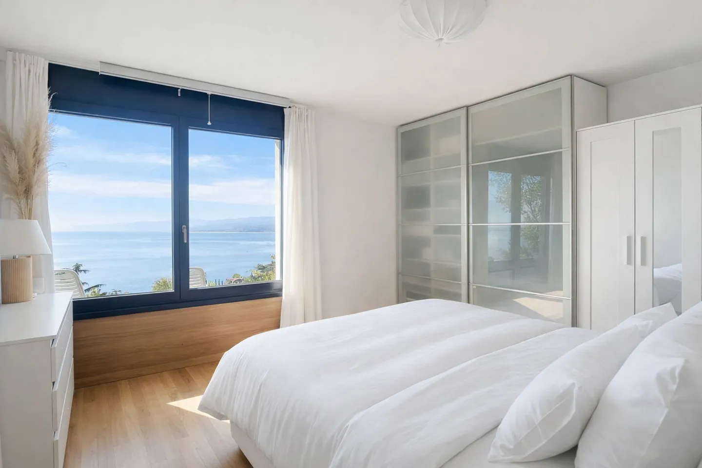 Familienvilla mit Panoramablick auf den See - Foto 7 von 9