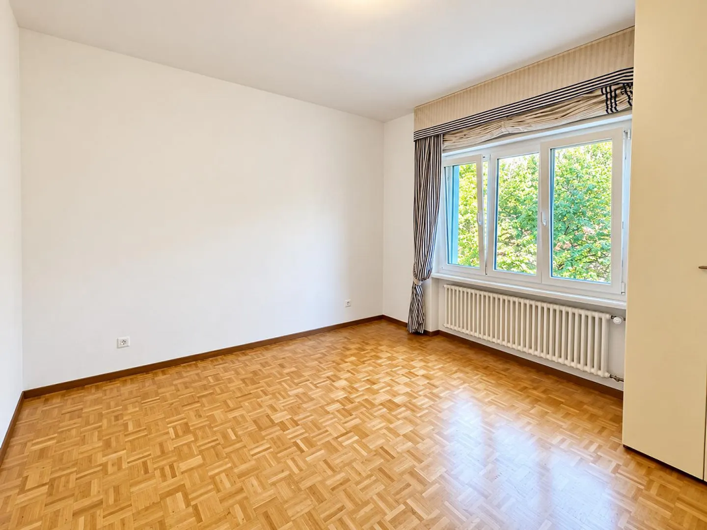 LUGANO CENTRALE | 4.5 ZIMMER + ZWEI MIETWOHNUNGEN – EINE EINZIGARTIGE IMMOBILIENMÖGLICHKEIT - Foto 9 von 28