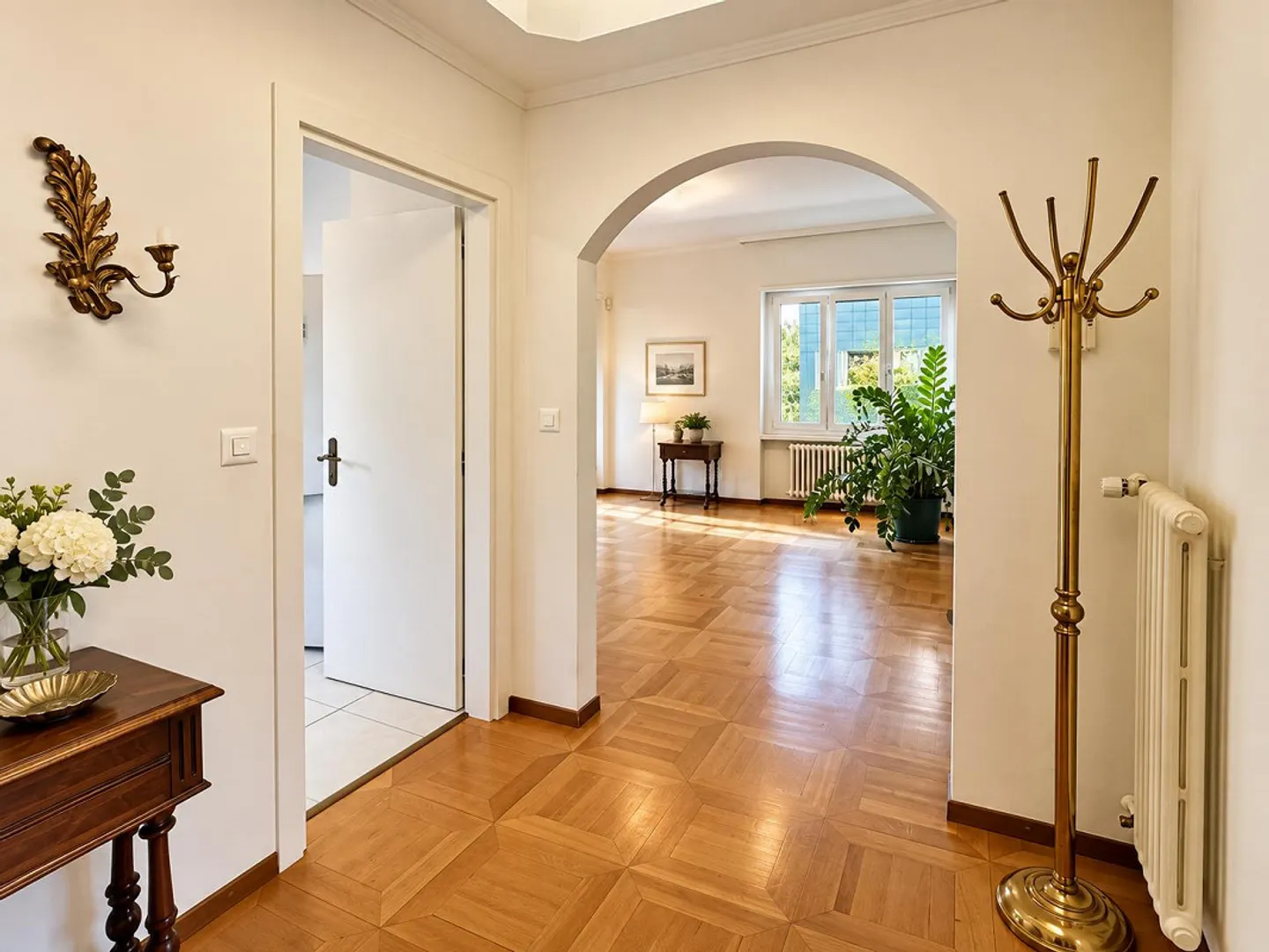 LUGANO CENTRALE | 4.5 ZIMMER + ZWEI MIETWOHNUNGEN – EINE EINZIGARTIGE IMMOBILIENMÖGLICHKEIT - Foto 18 von 28