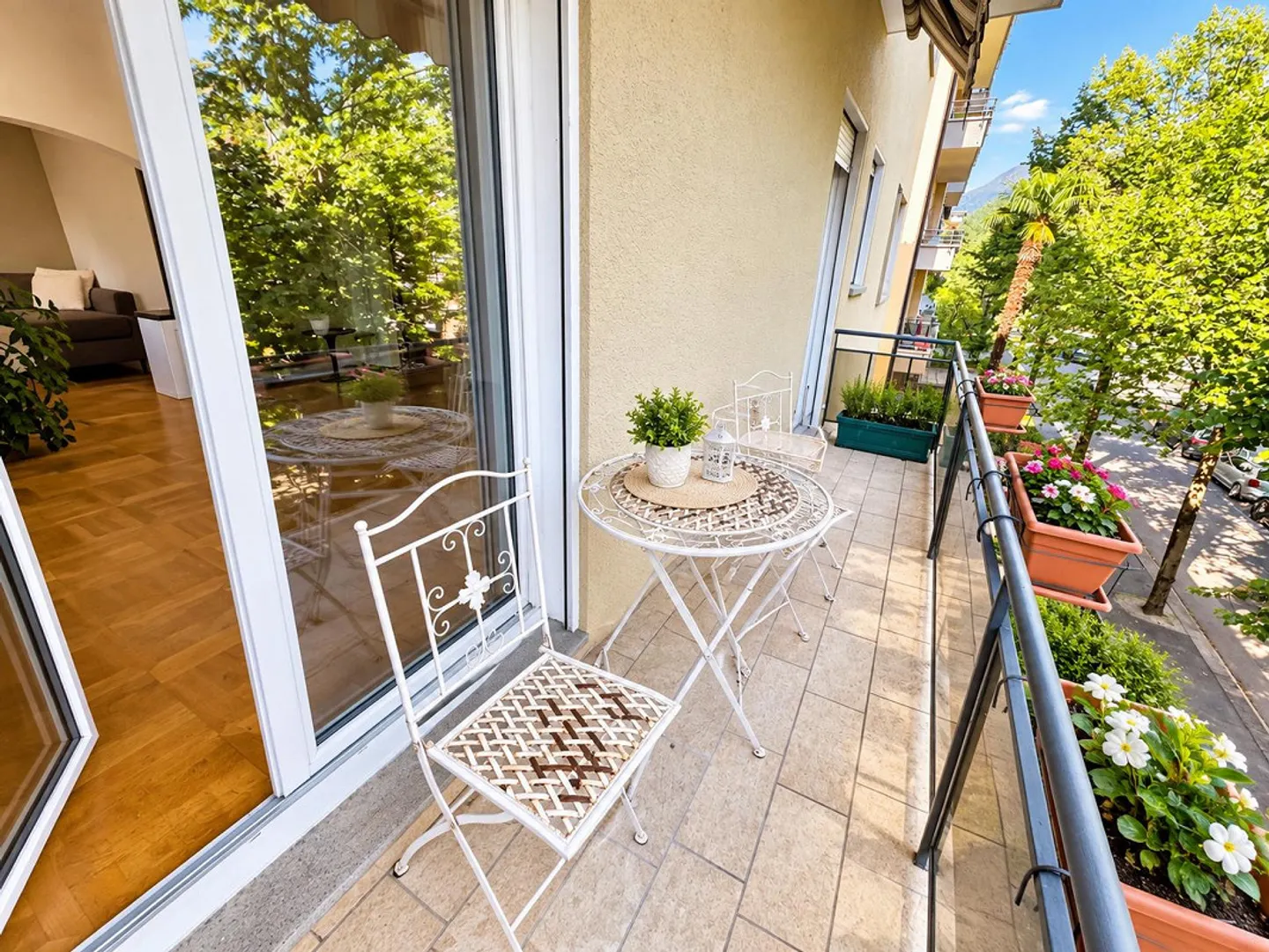 LUGANO CENTRALE | 4.5 ZIMMER + ZWEI MIETWOHNUNGEN – EINE EINZIGARTIGE IMMOBILIENMÖGLICHKEIT - Foto 27 von 28