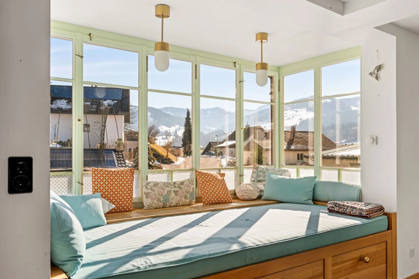 Stylishly renovated residential house from 1919 - Photo 5 of 12