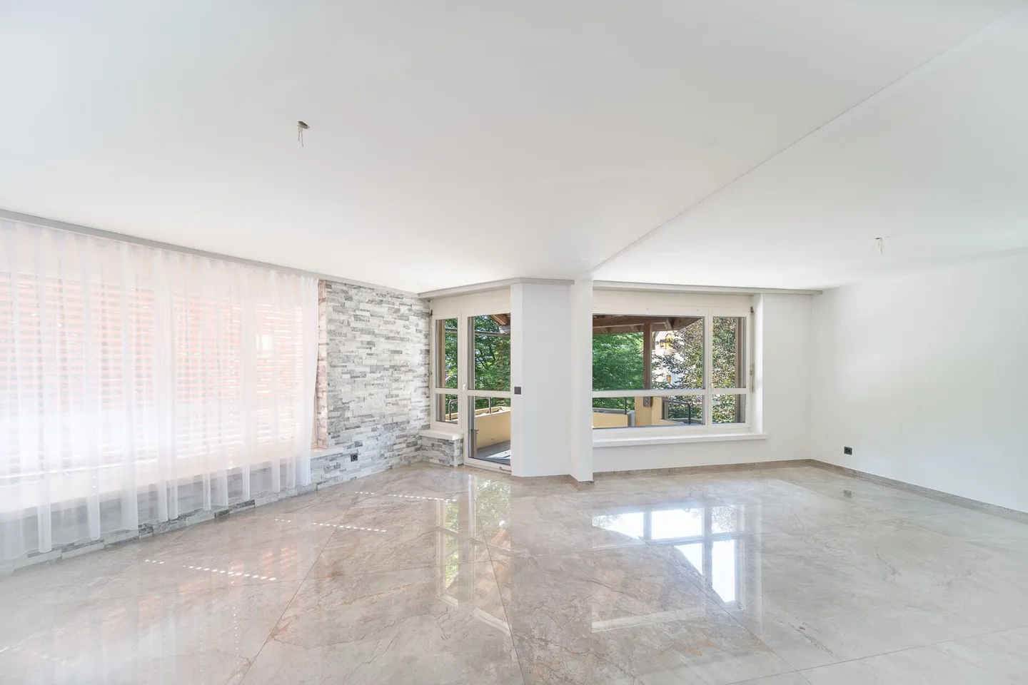 5.5 PIÈCES MAISON RÊVÉE SUR DEUX ÉTAGES - Photo 4 sur 27