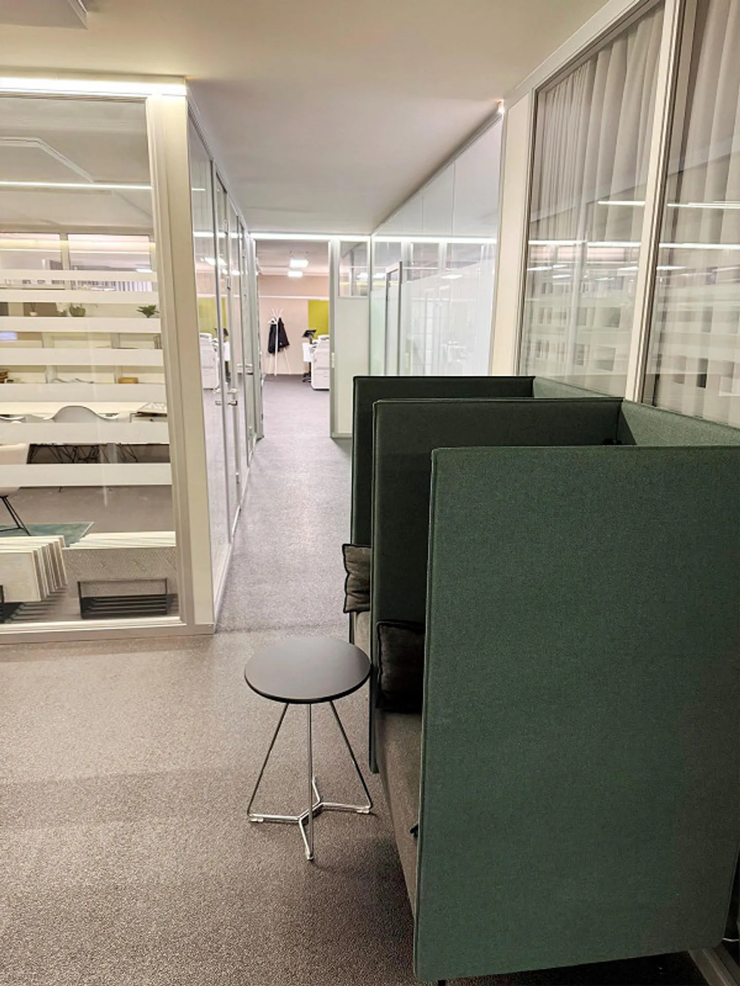 Spazi per uffici attraenti in una posizione centrale - Foto 11 di 13