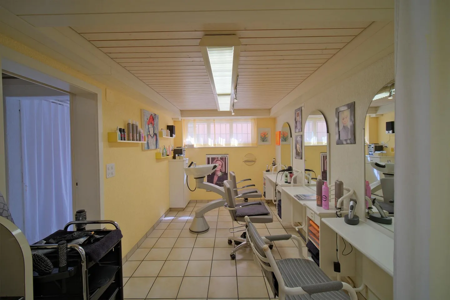 Casa unifamiliare di 7,5 stanze con salone di parrucchiere - Foto 12 di 13