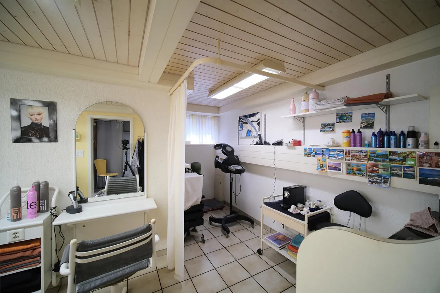 Casa unifamiliare di 7,5 stanze con salone di parrucchiere - Foto 13 di 13