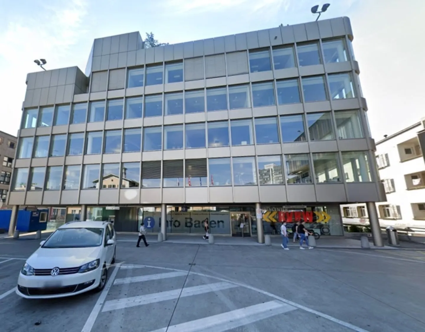 Ufficio ristrutturato direttamente alla stazione di Baden - Foto 1 di 6