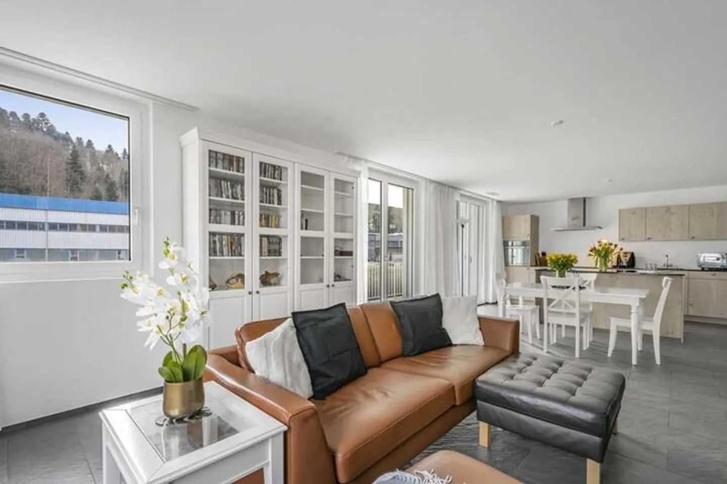 MODERN MINERGIE APARTMENT IN THE HEART OF LIFE - Photo 1 of 8