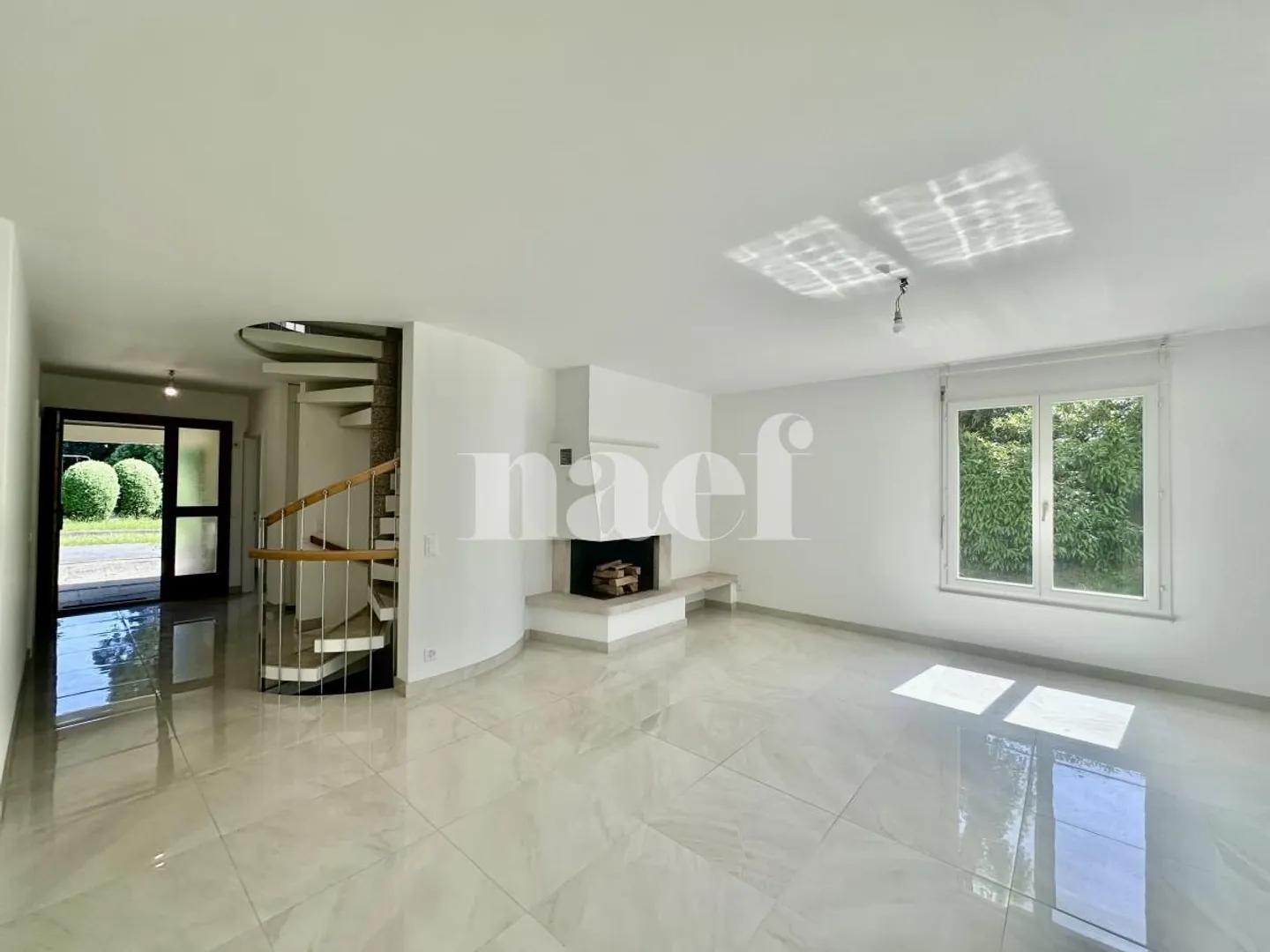 Charming semi-detached villa with veranda and garden in Genthod - Photo 4 of 13