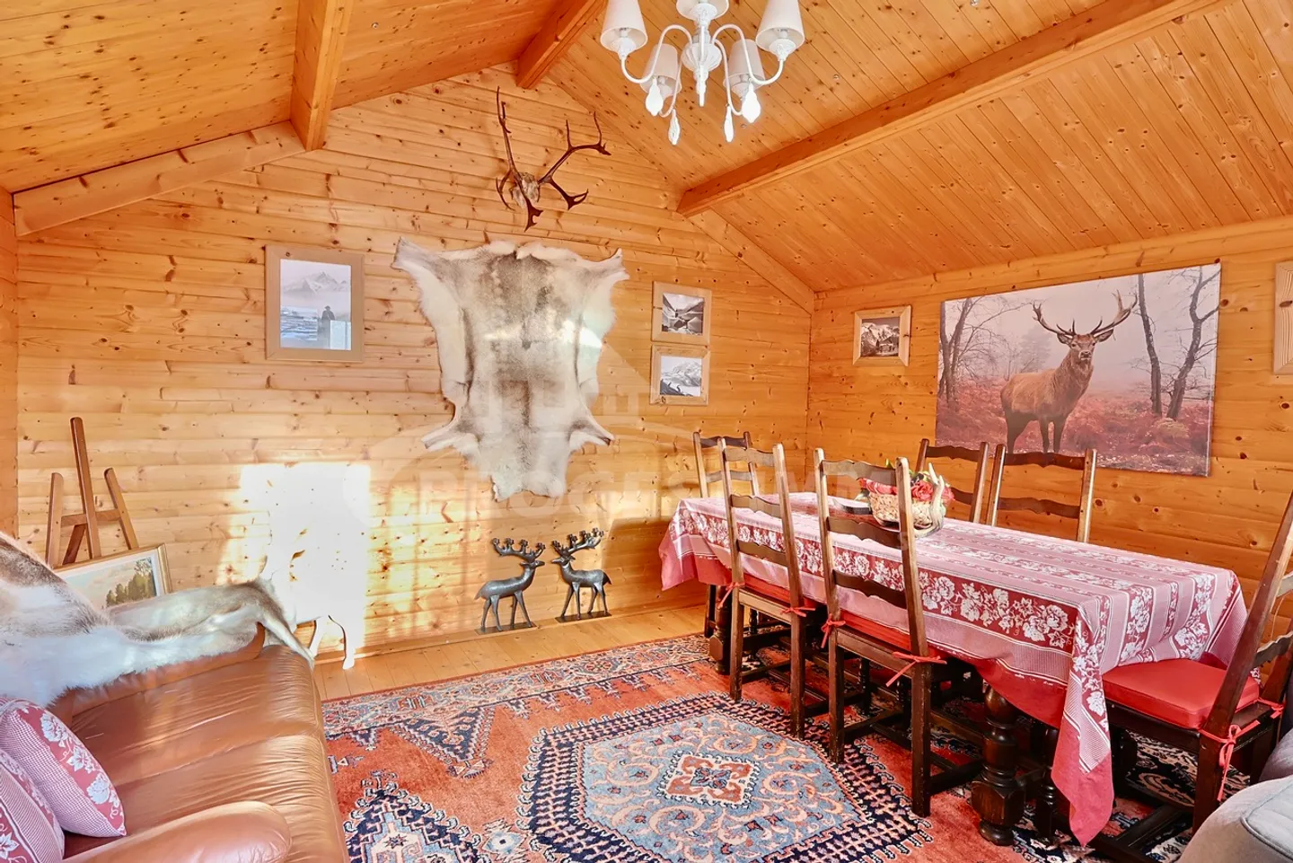 Chalet Incantevole in Posizione Soleggiata - Foto 11 di 12