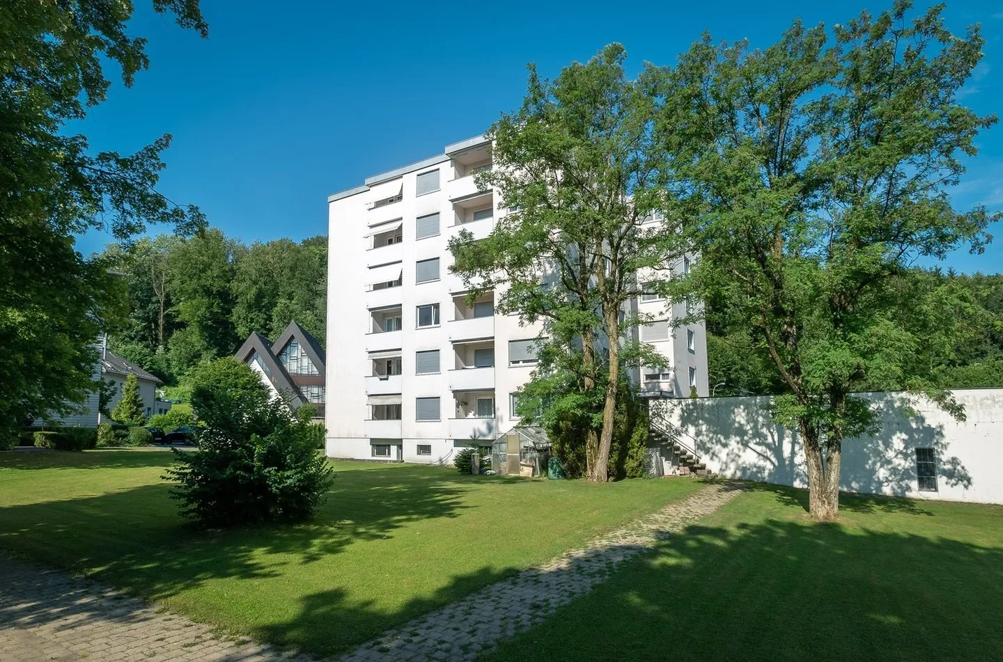 Posto moto in affitto - Foto 1 di 2