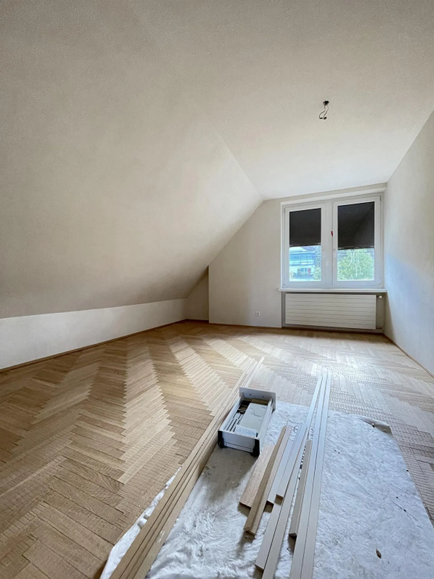 Appartement exceptionnel sous les combles à Thalwil avec vue à 180° sur le lac de Zurich - Photo 6 sur 17
