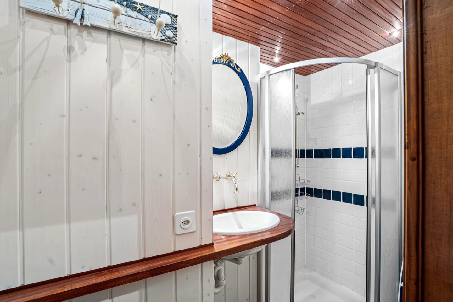 Renoviertes historisches Haus mit Panorama über den Genfersee! - Foto 4 von 9