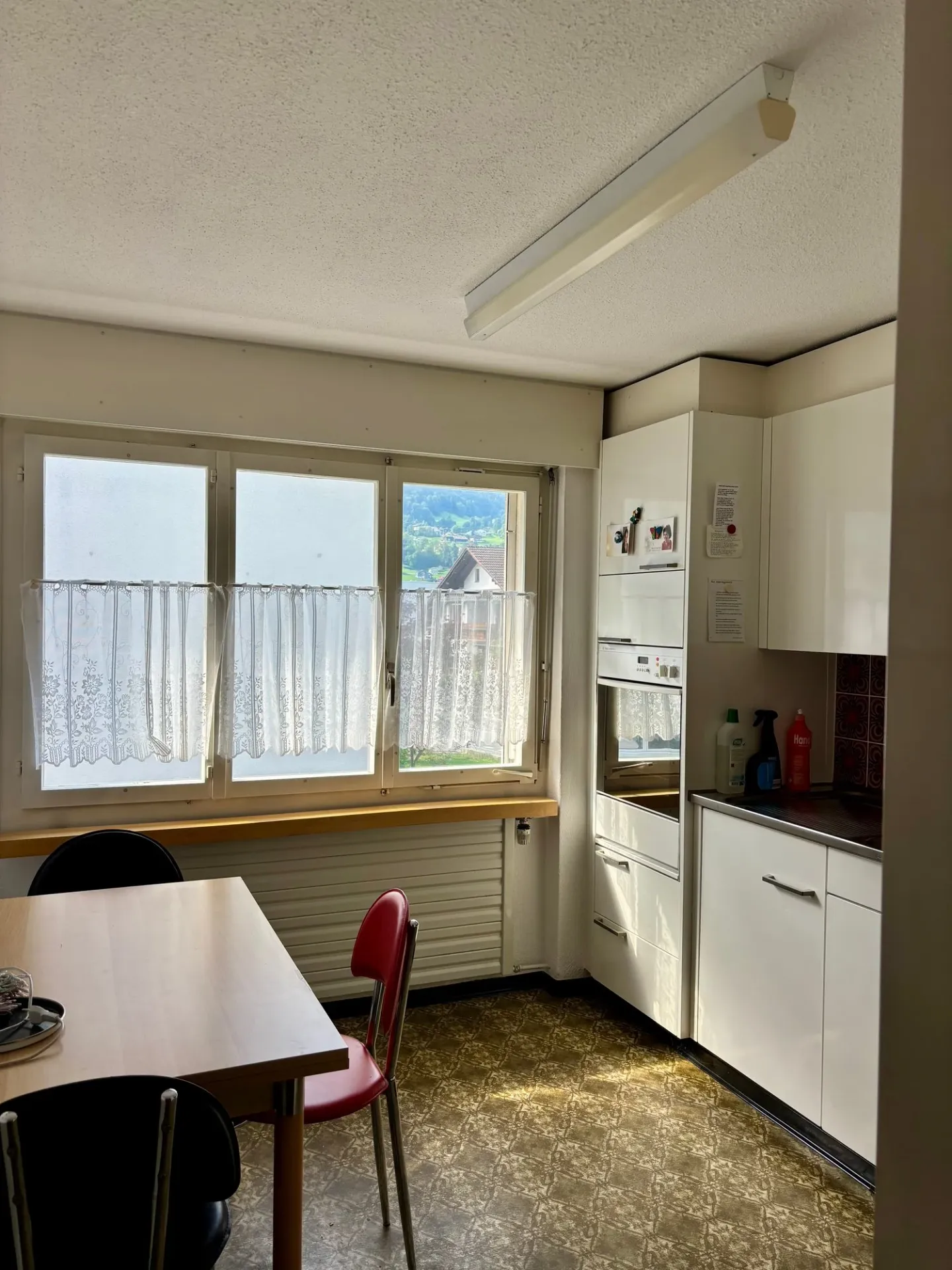 Single-family house with studio apartment in a central location in Schattdorf - Photo 7 of 28